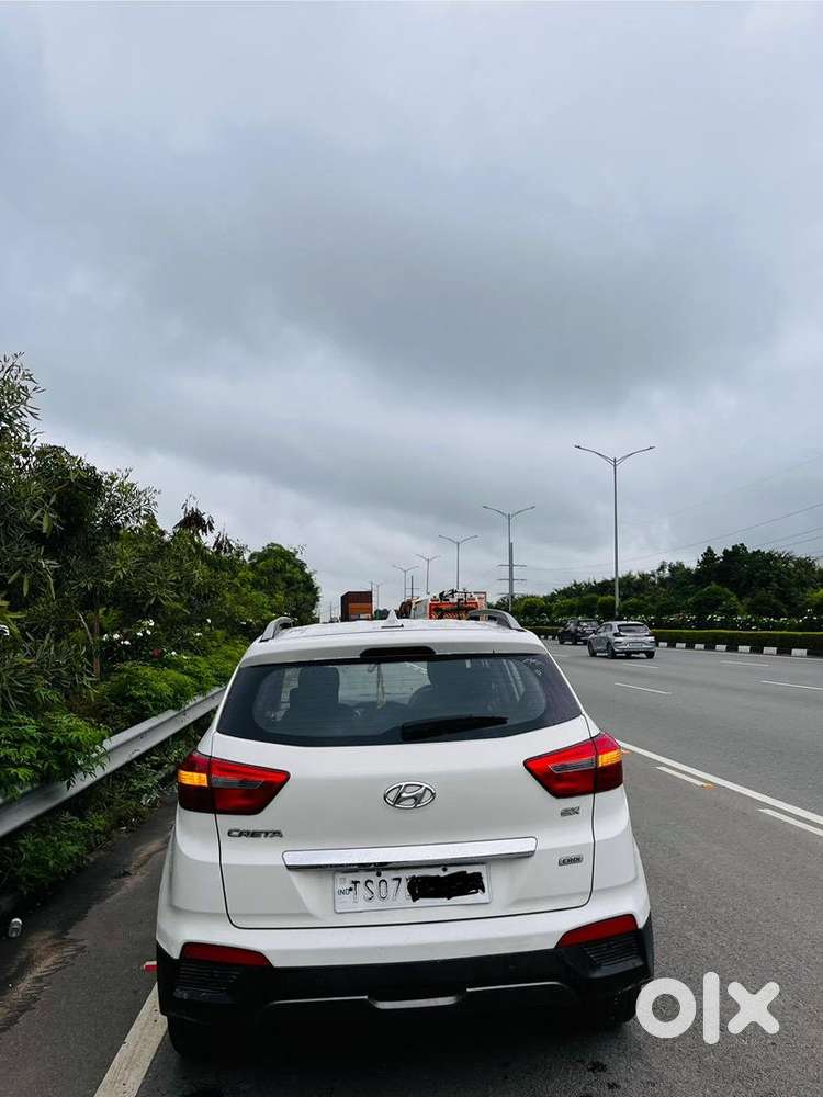 Hyundai Creta 2016 Diesel Showroom Service Maintained