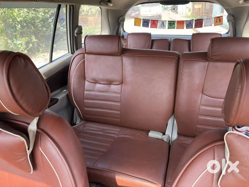 Toyota Innova 2.5 Vx 8 Str Bs-iii, 2015, Diesel