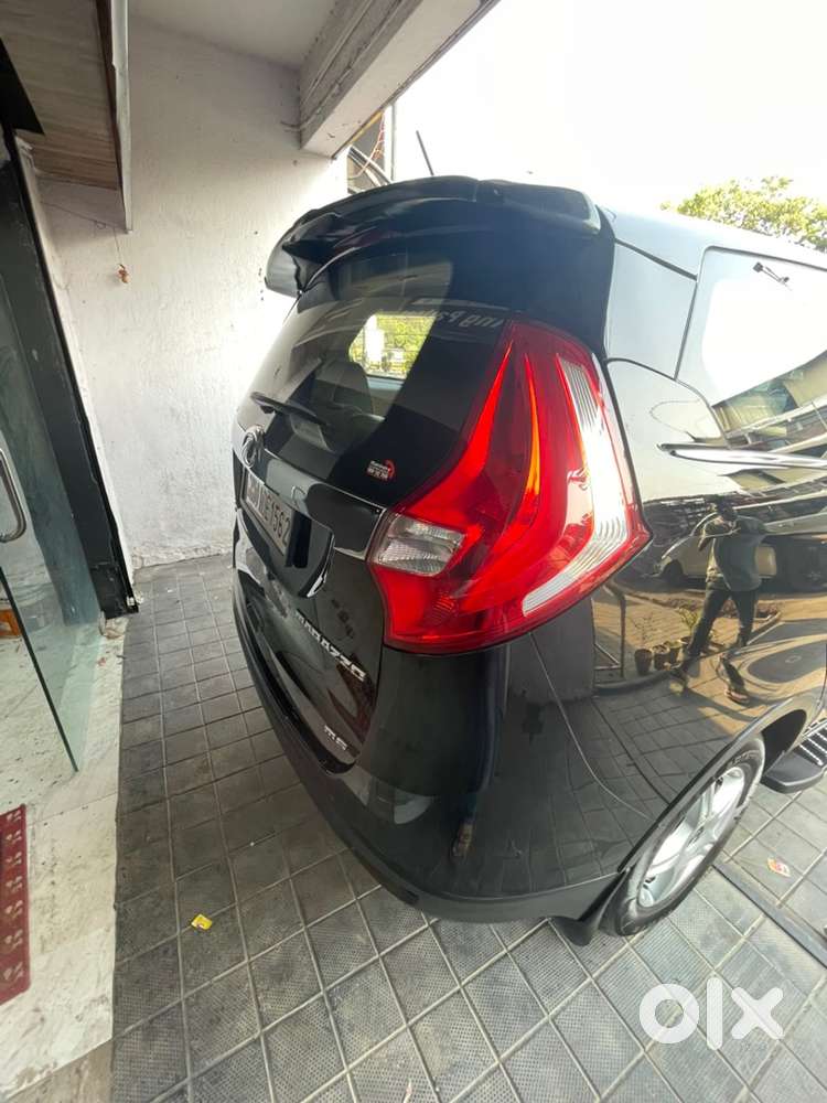 Mahindra Marazzo Diesel 2018