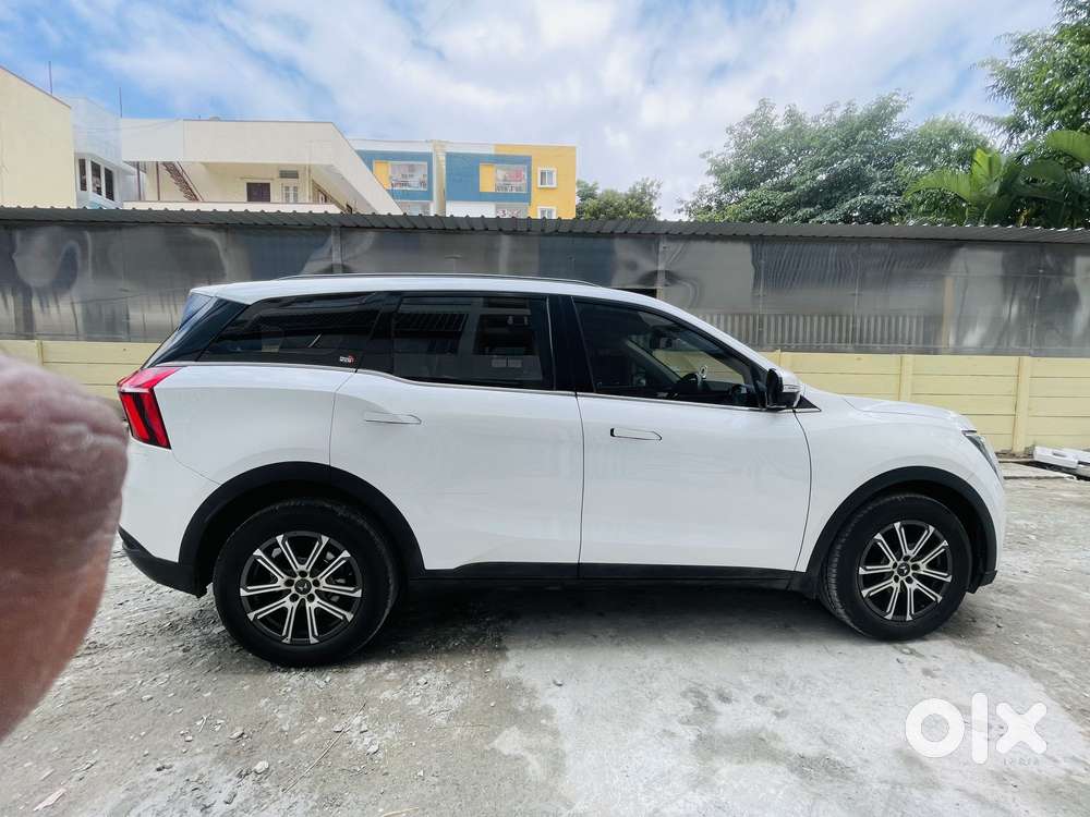 Mahindra Xuv700 2.2 Ax 7 Diesel At Luxury Pack Str, 2022, Diesel