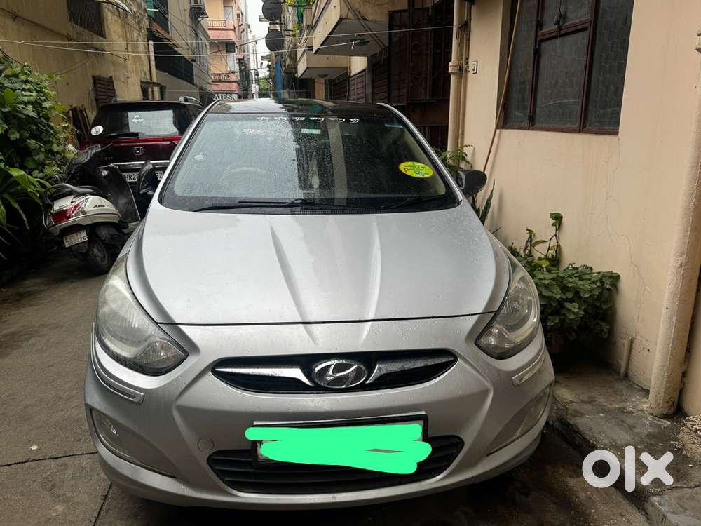 Hyundai Verna Petrol 2013