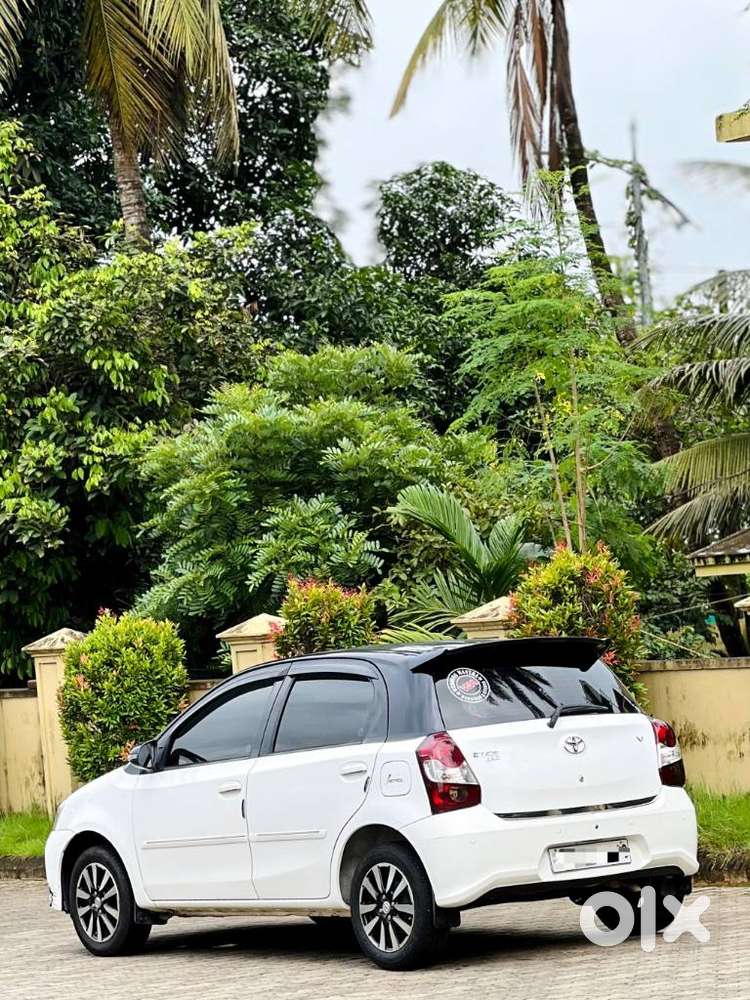 Toyota Etios Liva 1.2 V, 2018, Petrol