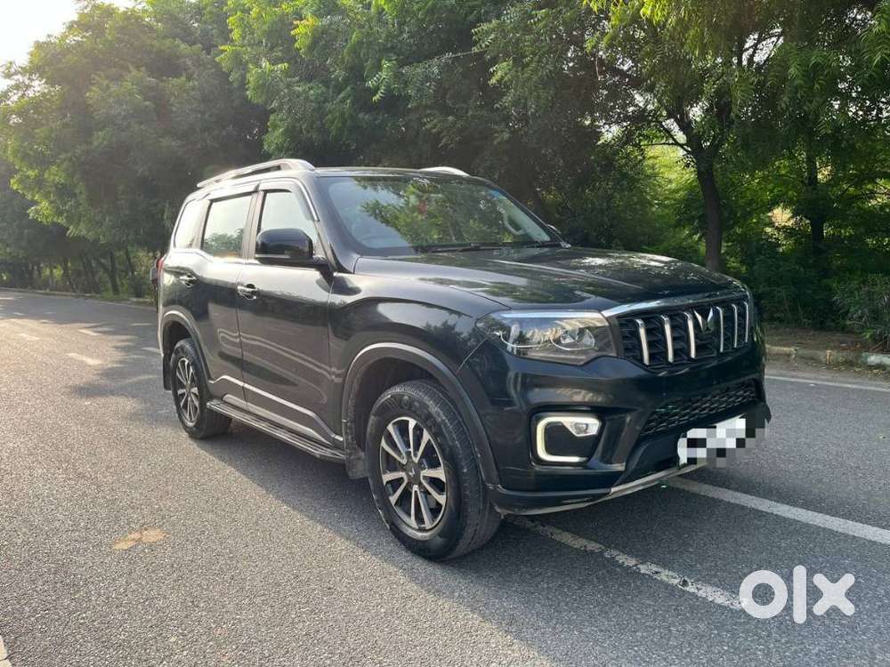 Mahindra Scorpio N Z8 Petrol At 7 Str, 2025, Petrol