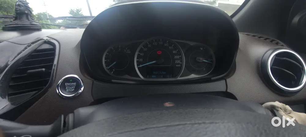 Ford Freestyle 
1500 Cc
Milage 22kmpl 
120k Running Kms

Insurance Jus
