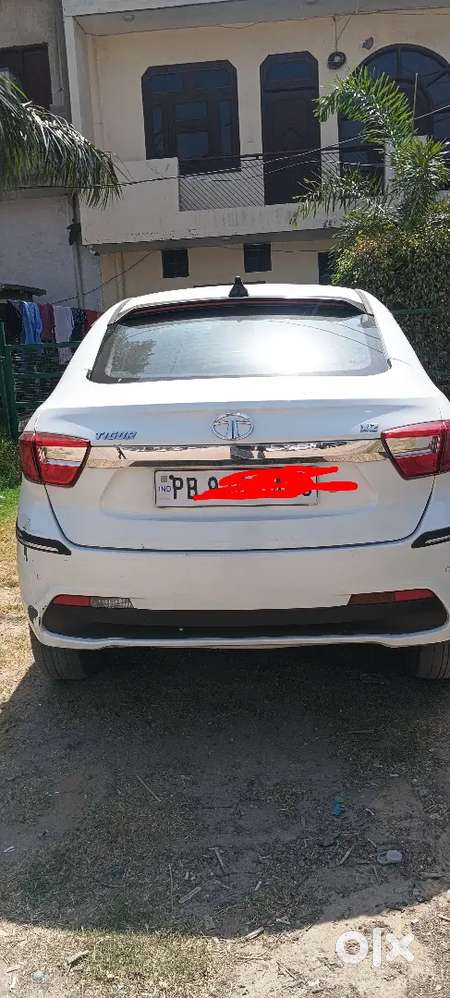 Tata Tigor Petrol 2018