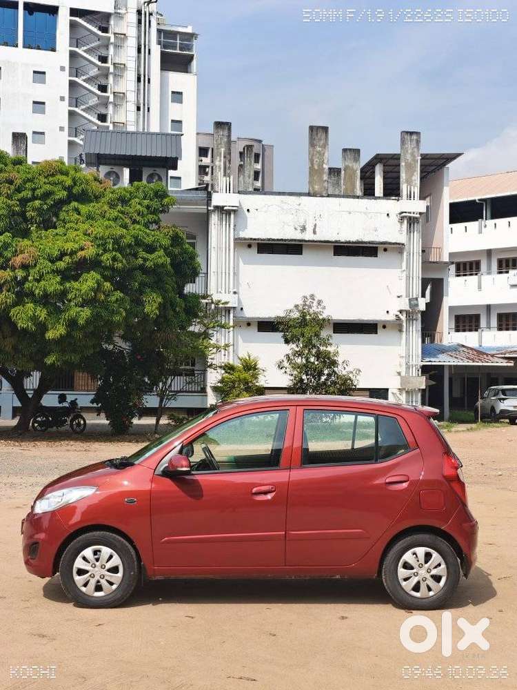 Hyundai I10 Sportz At, 2011, Petrol