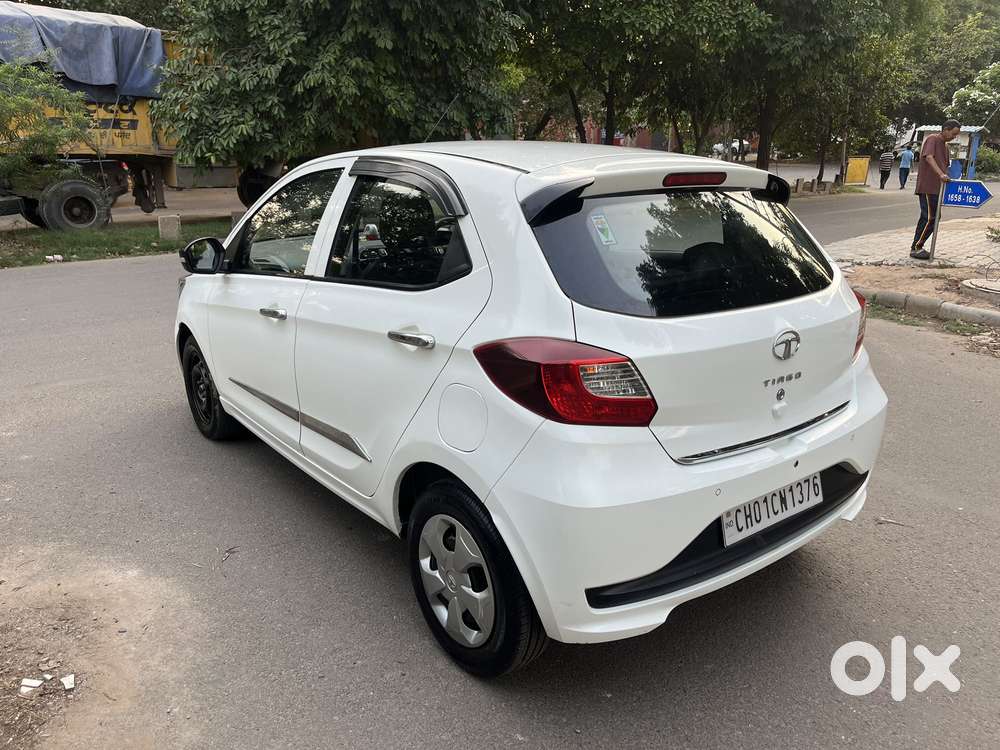 Tata Tiago 1.2 Revotron Xt (o), 2023, Petrol