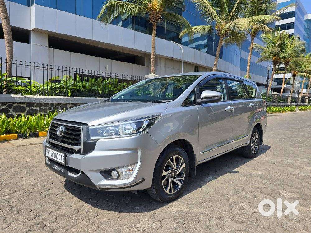 Toyota Innova Crysta 2.4 G Plus Mt 8 Str, 2024, Diesel