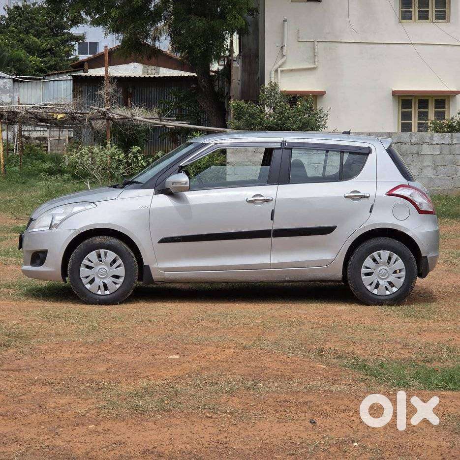 Maruti Suzuki Swift Vxi Abs Bsiv, 2012, Petrol