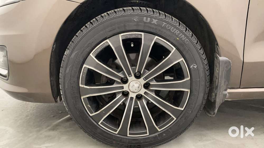 Volkswagen Vento 1.2 Tsi Highline At, 2016, Petrol