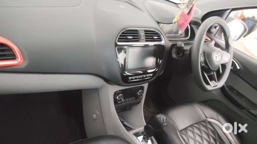 Tata Tiago 1.2 Revotron Xza, 2020, Petrol