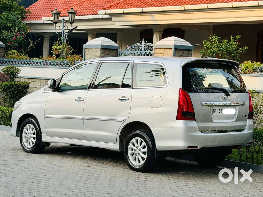 Toyota Innova 2.5 V 7 Str, 2012, Diesel