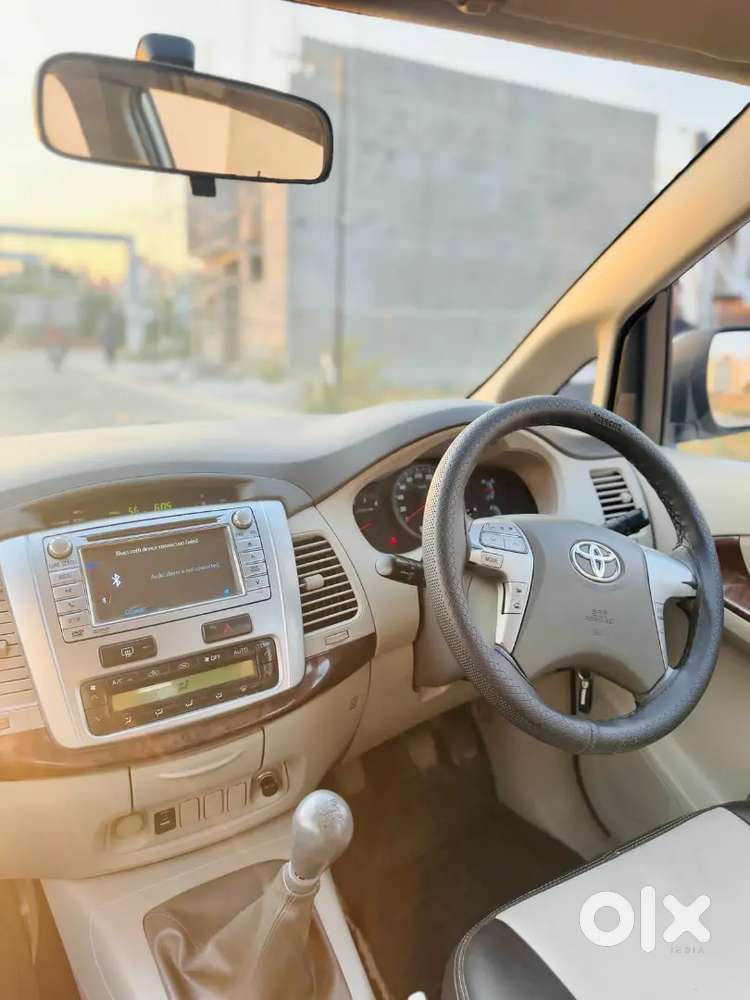 Toyota Innova 2012 Diesel 125000 Km Driven