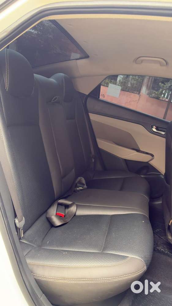 Hyundai Verna 1.6 Sx (o) Vtvt, 2019, Petrol