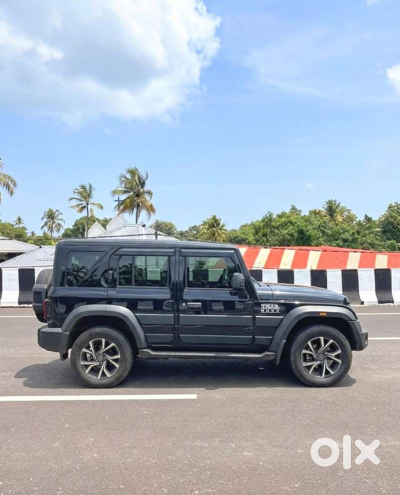 Mahindra Thar Roxx Mx3 Petrol At 2wd, 2025, Petrol