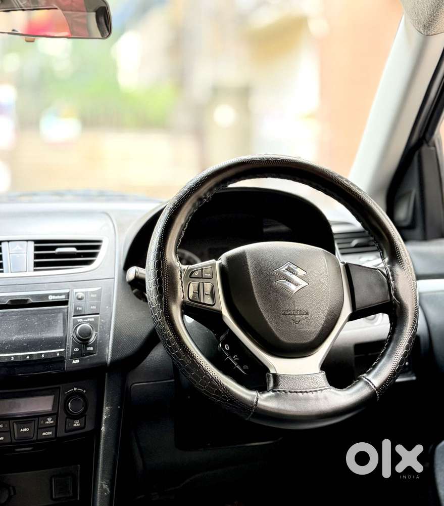 Maruti Suzuki Swift Vvt Zxi, 2017, Petrol