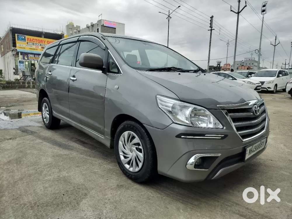 Toyota Innova 2.5 G (diesel) 8 Seater Bs Iv, 2016, Diesel
