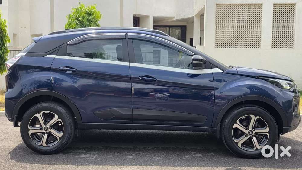 Tata Nexon 1.2 Revotron Xza Plus Premium, 2023, Petrol