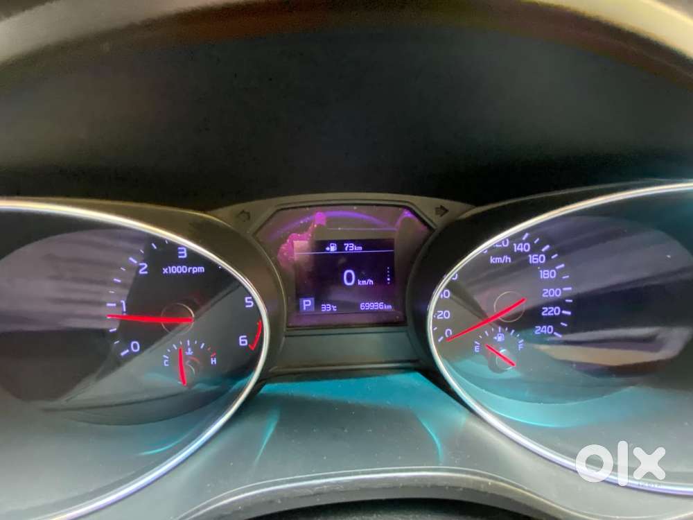 Kia Carnival Premium, 2021, Diesel