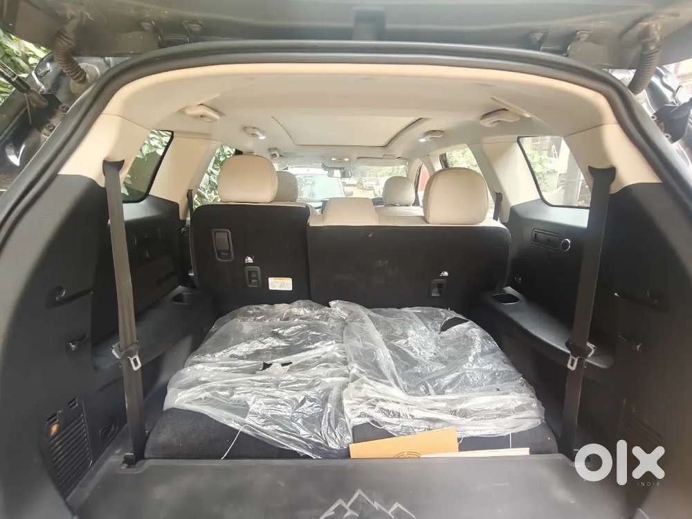 2023 Xuv700 Ax7 Luxury Pack Petrol At 1st Owner  37.5k Km