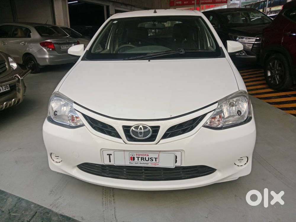 Toyota Etios Liva, 2015, Petrol
