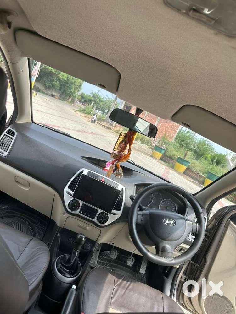Hyundai I20 Magna 2012 Car
