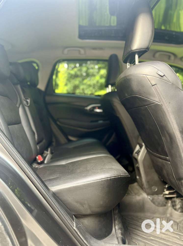 Toyota Urban Cruiser Hyryder 1.5 V Neo Drive, 2023, Petrol