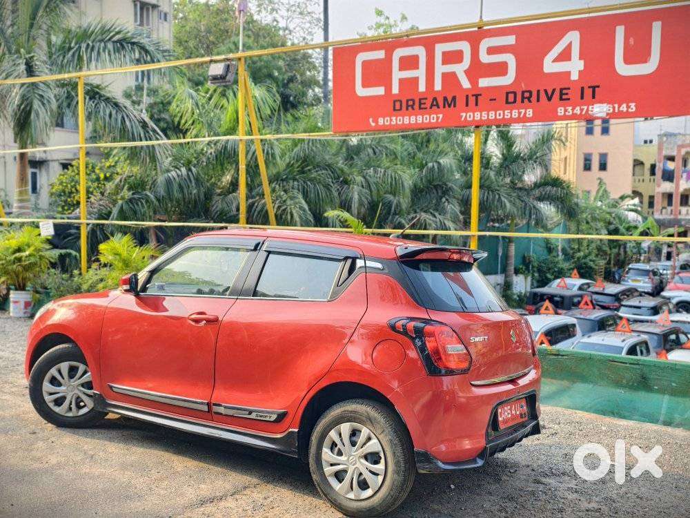 Maruti Suzuki Swift Vxi + Manual, 2023, Petrol