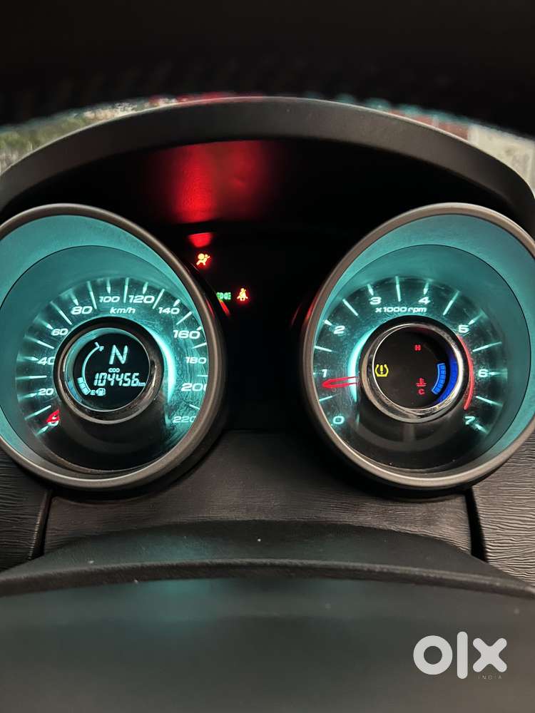 Mahindra Xuv500 W8, 2015, Diesel