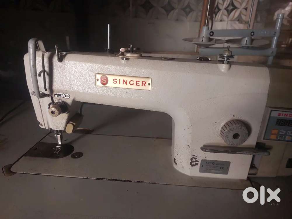 Singer sewing machine , river sewing machine ,river interlocking machi