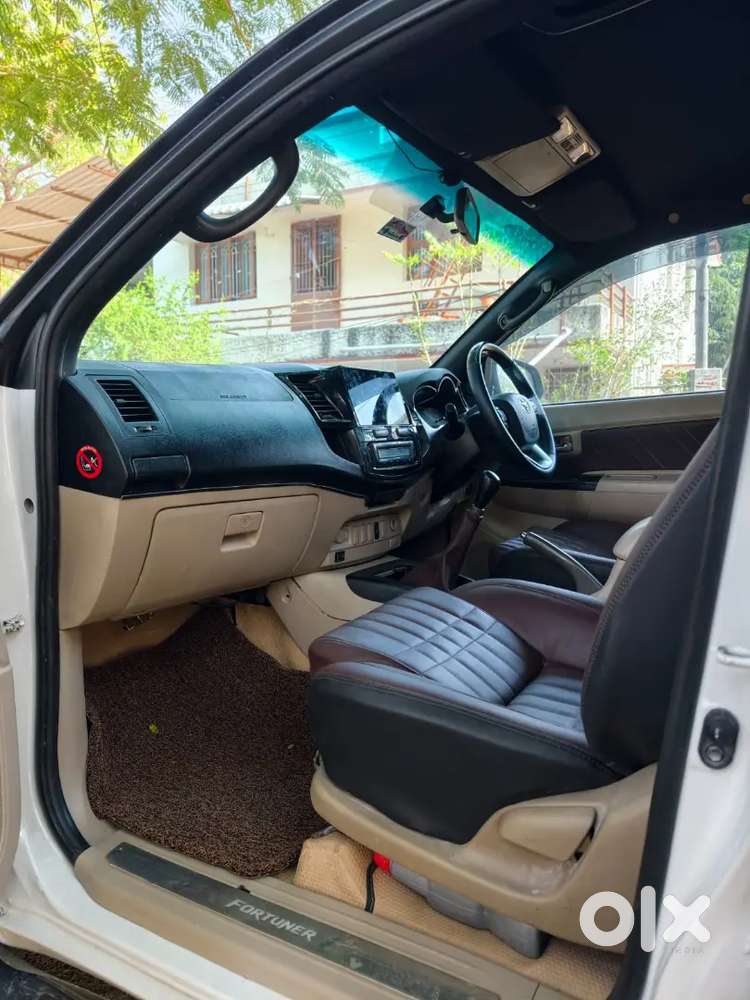 Toyota Fortuner Legender