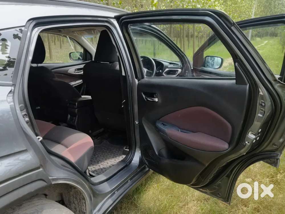 Maruti Suzuki Fronx Sigma 2024 Petrol