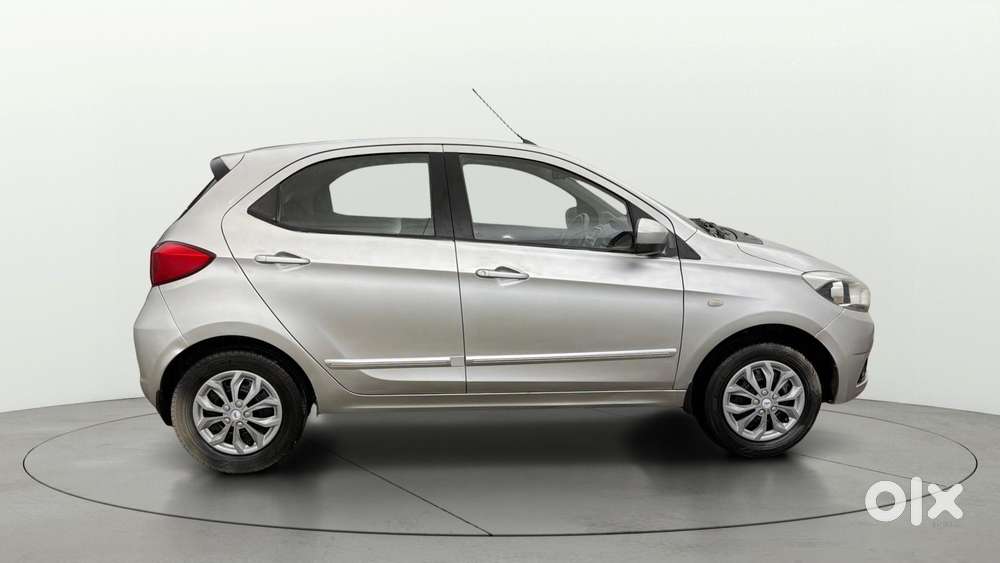 Tata Tiago 1.2 Revotron Xt, 2016, Petrol