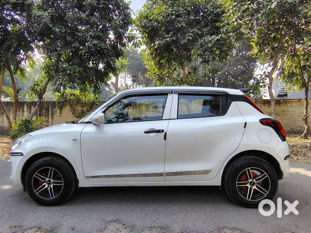 Maruti Suzuki Swift Lxi Optional-o, 2022, Petrol
