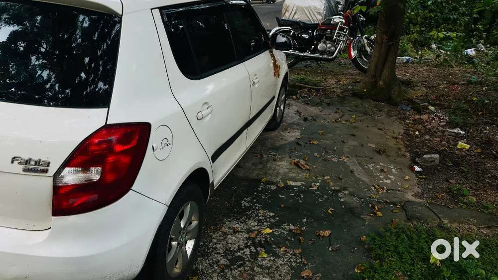 Skoda Fabia Petrol Manual 2011