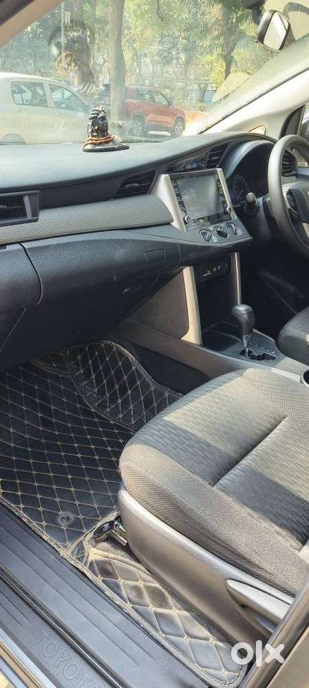 Toyota Innova Crysta