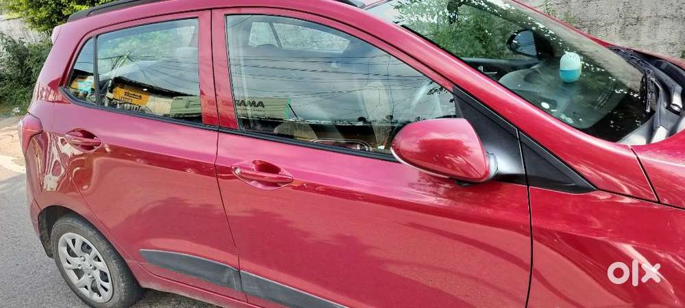 Hyundai Grand I10 2018 Petrol 27407 Km Driven