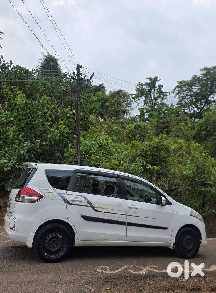 Maruti Suzuki Ertiga 1.5 Vxi Shvs, 2015, Petrol
