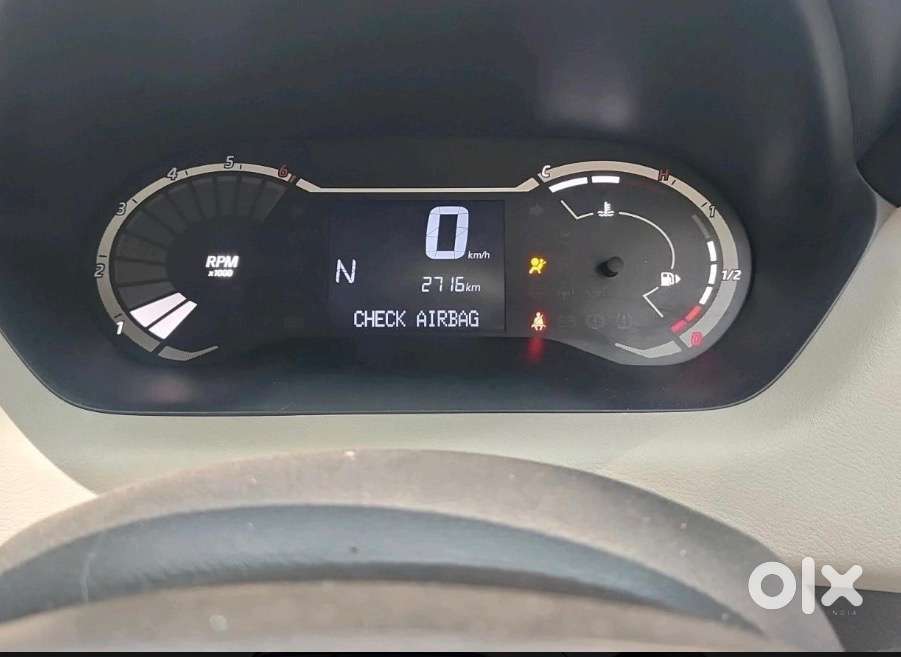 Nissan Magnite Amt 2024 Petrol 3000 Km Driven