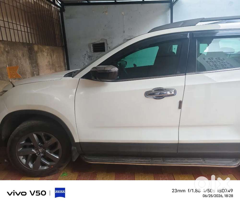 Tata Safari 2021