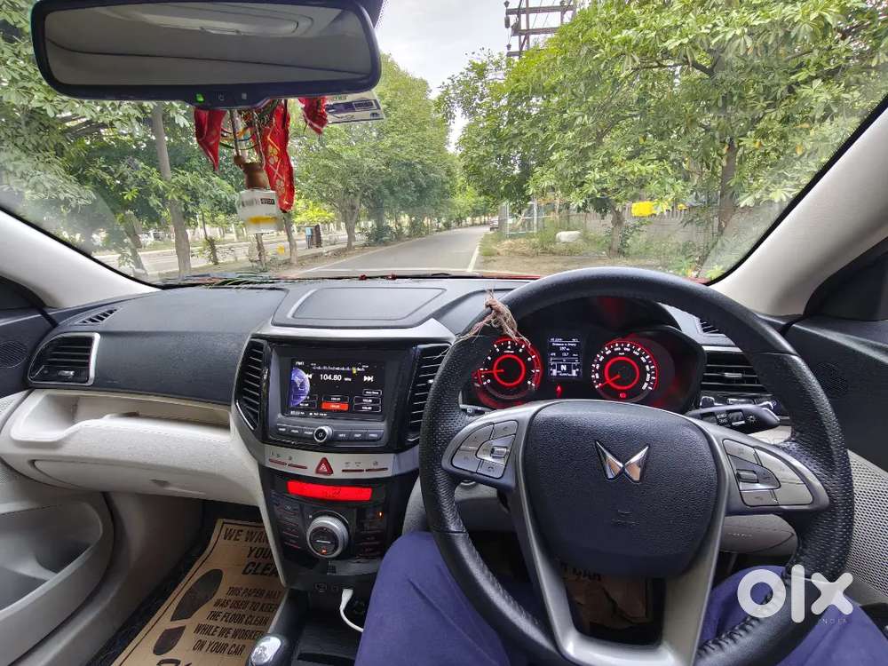 Mahindra Xuv300 Turbosport 2023 Petrol Well Maintained