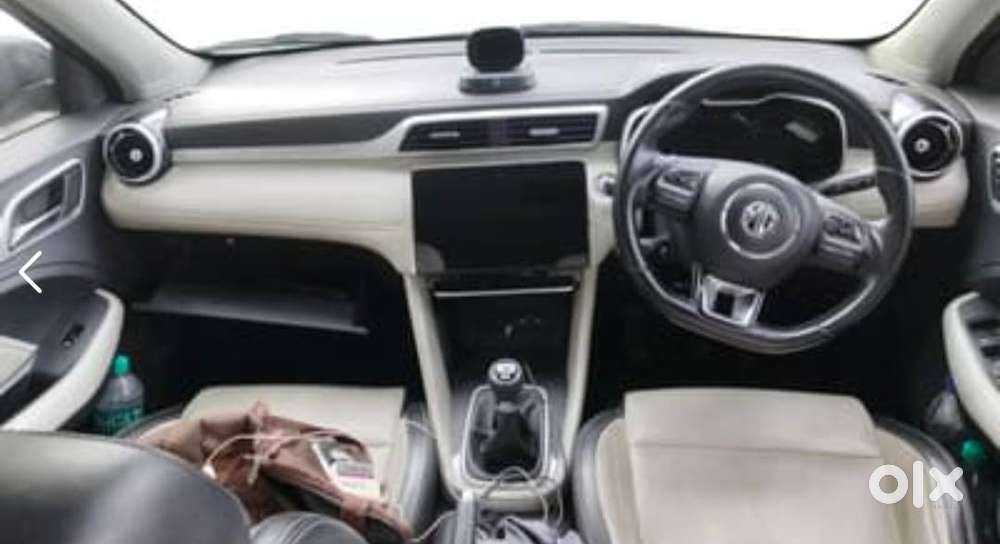 Astor Top Model With Panaromic Sunroof And 360 Degree Camera