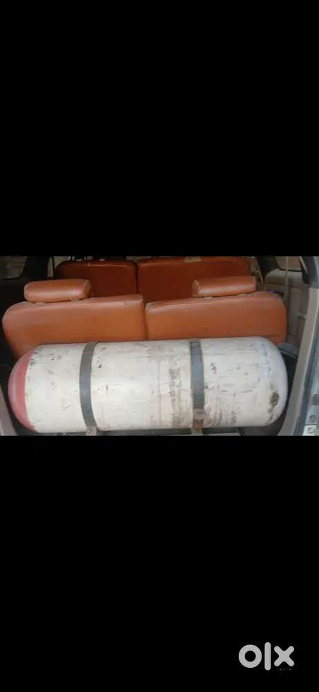 Toyota Innova 2015-valid Upto 2030  Petrol+cng Pass With Rc 2nd Owner