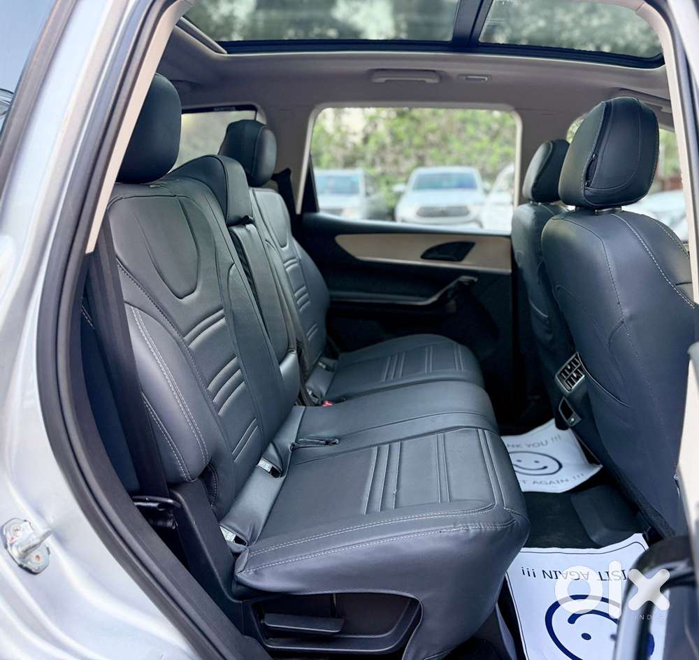 Mahindra Xuv700 2.2 Ax 5 Diesel At 7 Str, 2022, Diesel