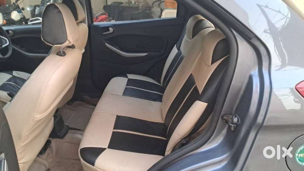Ford Figo 2012-2015 Petrol Titanium, 2016, Petrol