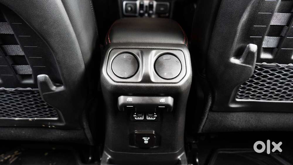 Jeep Wrangler 2.0 Rubicon Petrol At, 2024, Petrol