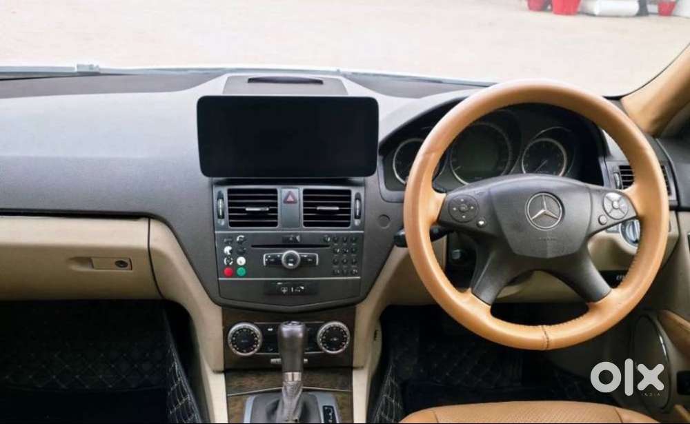 Mercedes-benz C Class 2011 Petrol Good Condition
