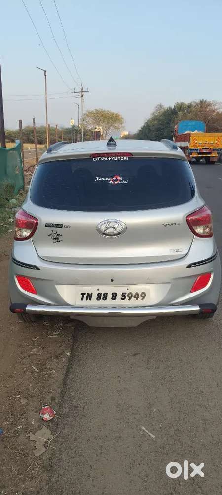 Hyundai Grand I10 2016 Petrol 120000 Km Driven