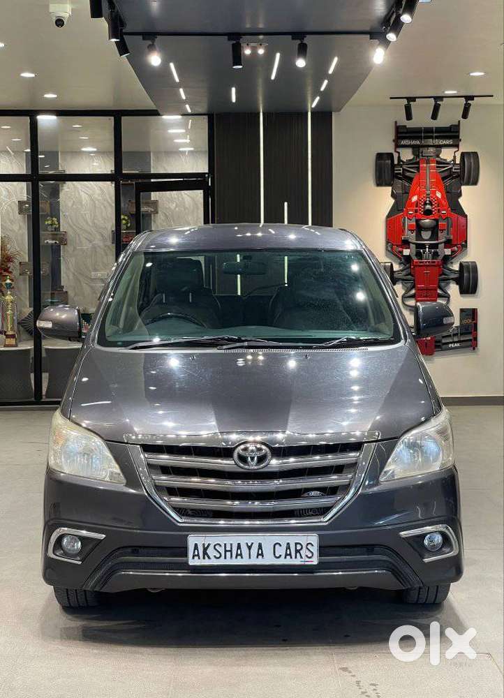 Toyota Innova 2.5 V 8 Str, 2016, Diesel