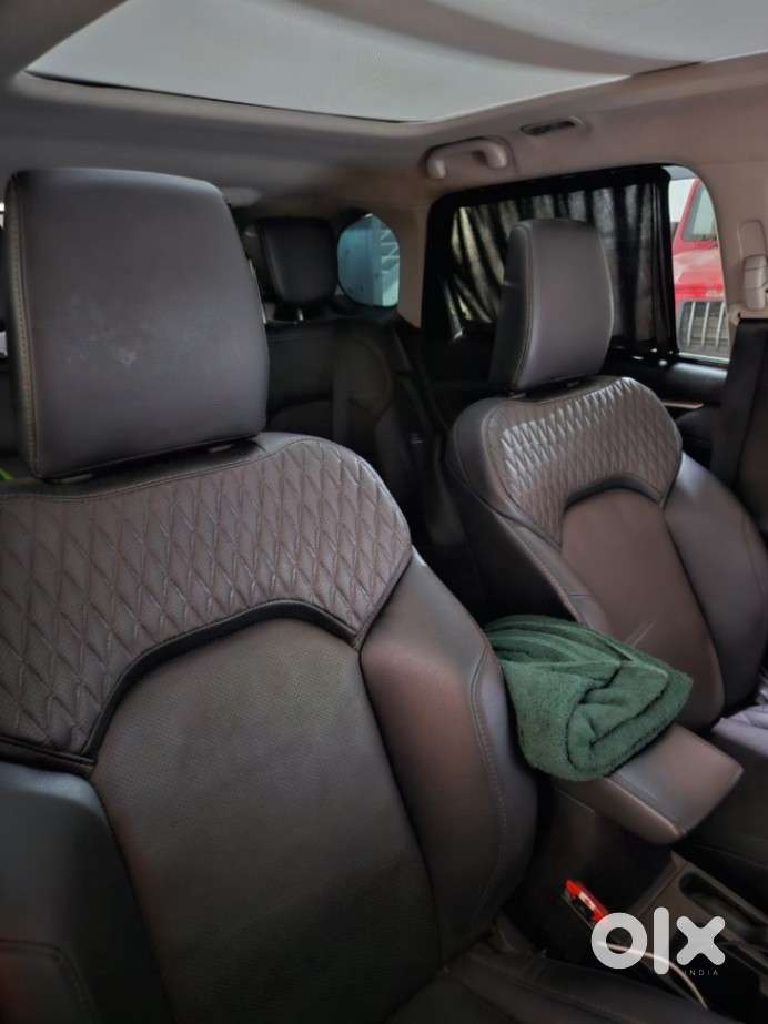 Maruti Suzuki Grand Vitara 1.5 Alpha Plus Intelligent Hybrid Ecvt, 2..